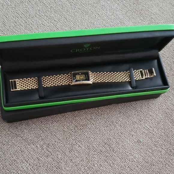 Croton Gold Ingot large Bracelet Watch